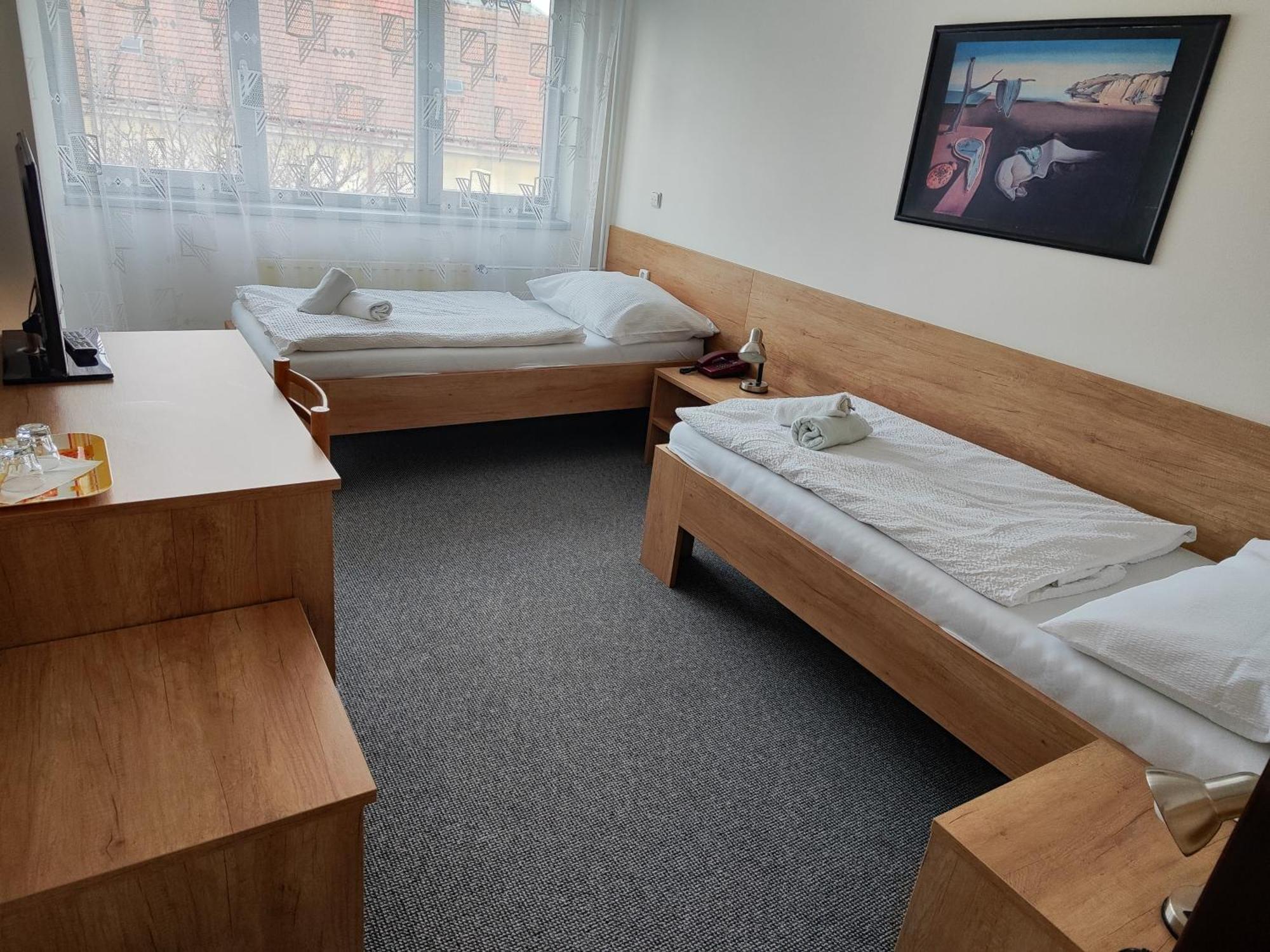 Hotel Panon Hodonin Ngoại thất bức ảnh