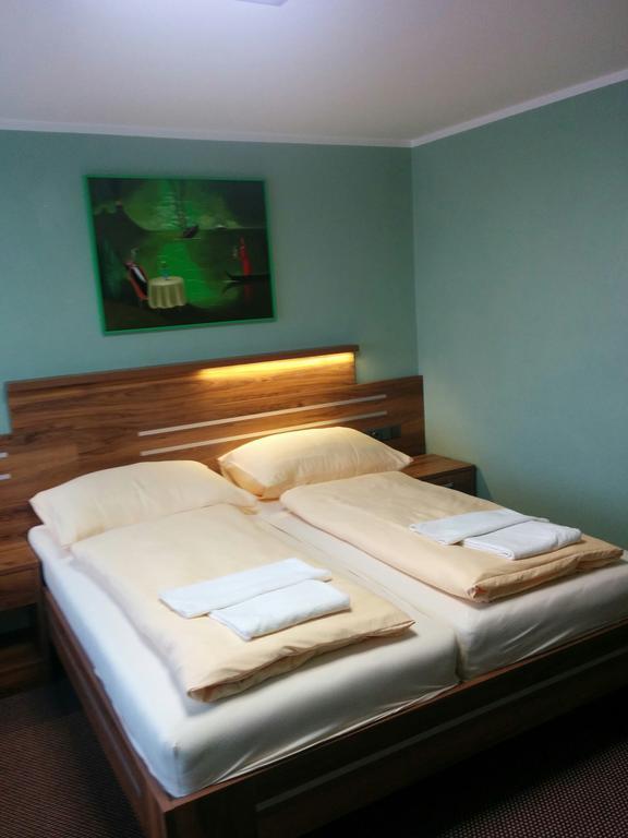 Hotel Panon Hodonin Ngoại thất bức ảnh