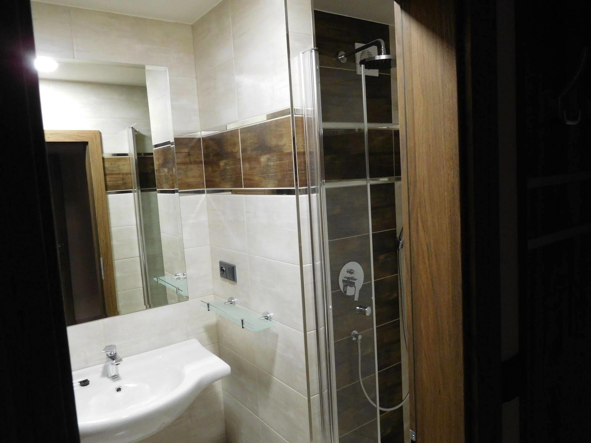 Hotel Panon Hodonin Ngoại thất bức ảnh
