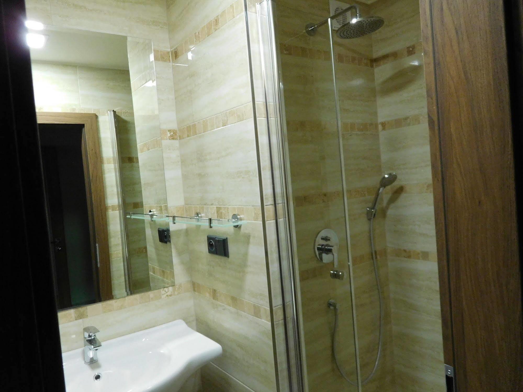 Hotel Panon Hodonin Ngoại thất bức ảnh