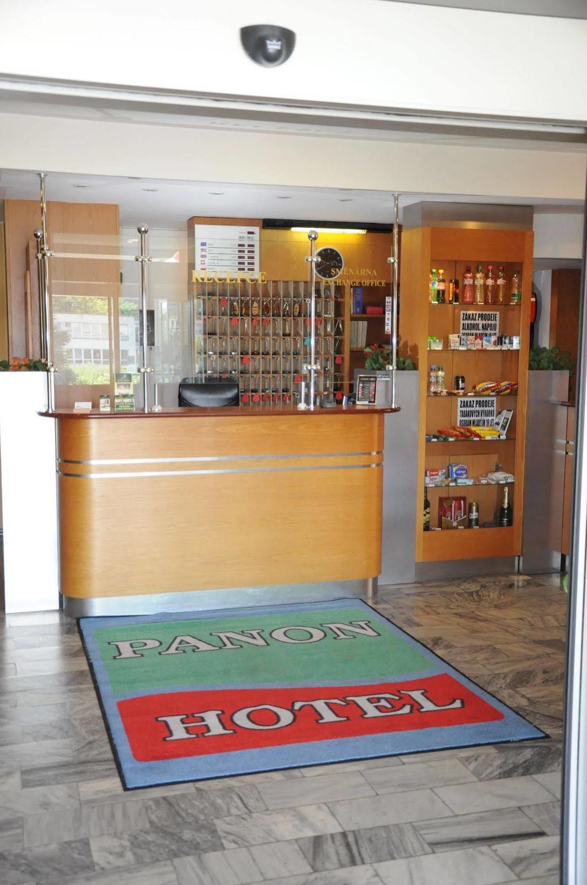 Hotel Panon Hodonin Ngoại thất bức ảnh
